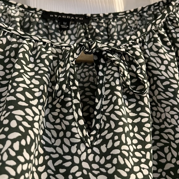 Boutique top! - Picture 5 of 7